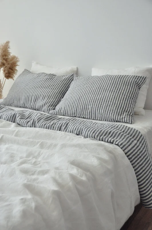 Double-sided white and white&gray stripe duvet cover