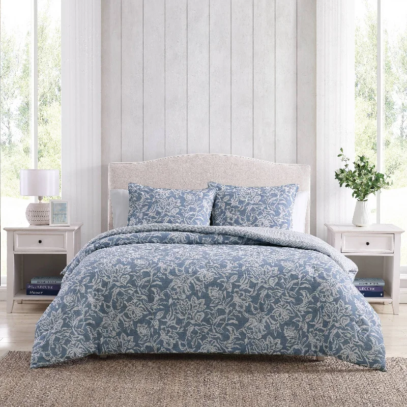 Nautica Tortola Full/Queen Reversible Comforter And Sham Set