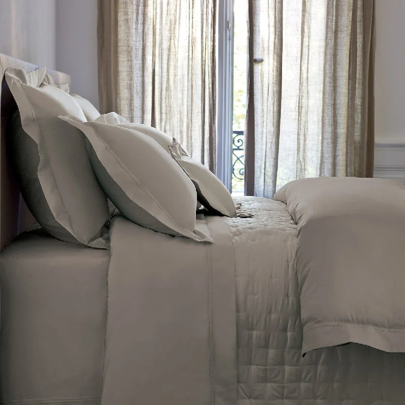 Triomphe Platine Bedding by Yves Delorme