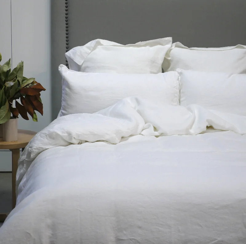 VIDA STONEWASHED LINEN WHITE DUVETS & PILLOWCASES